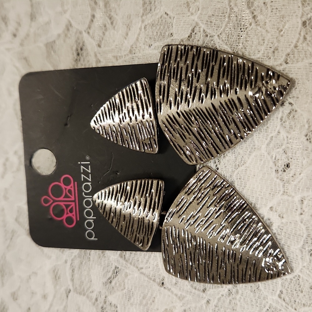 Paparazzi Silver Primal Factors Earrings